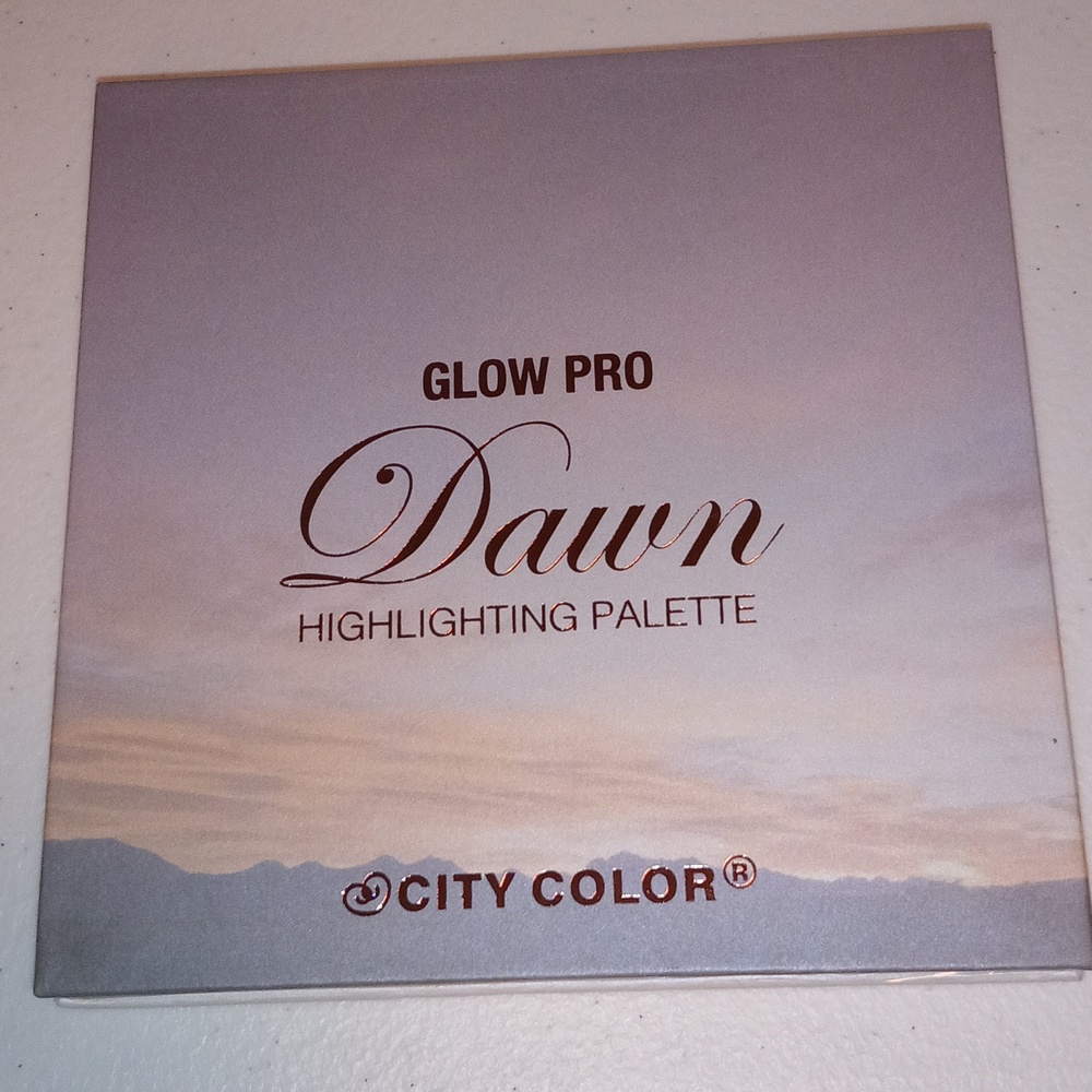 GLOW PRO DAWN HIGHLIGHTING PALLET CITY COLOR